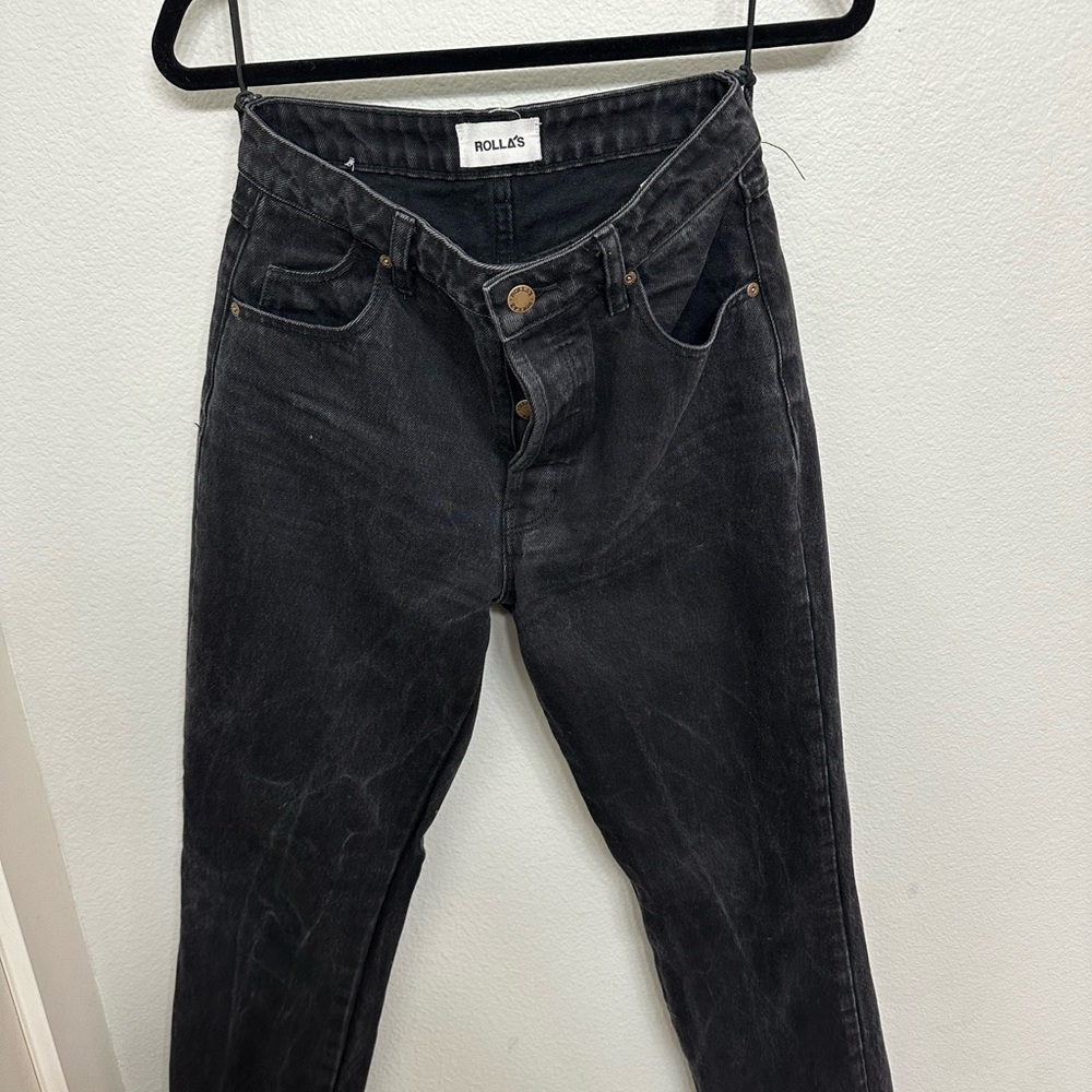 Rollas Black Denim Classic Straight High Rise Regular Fit